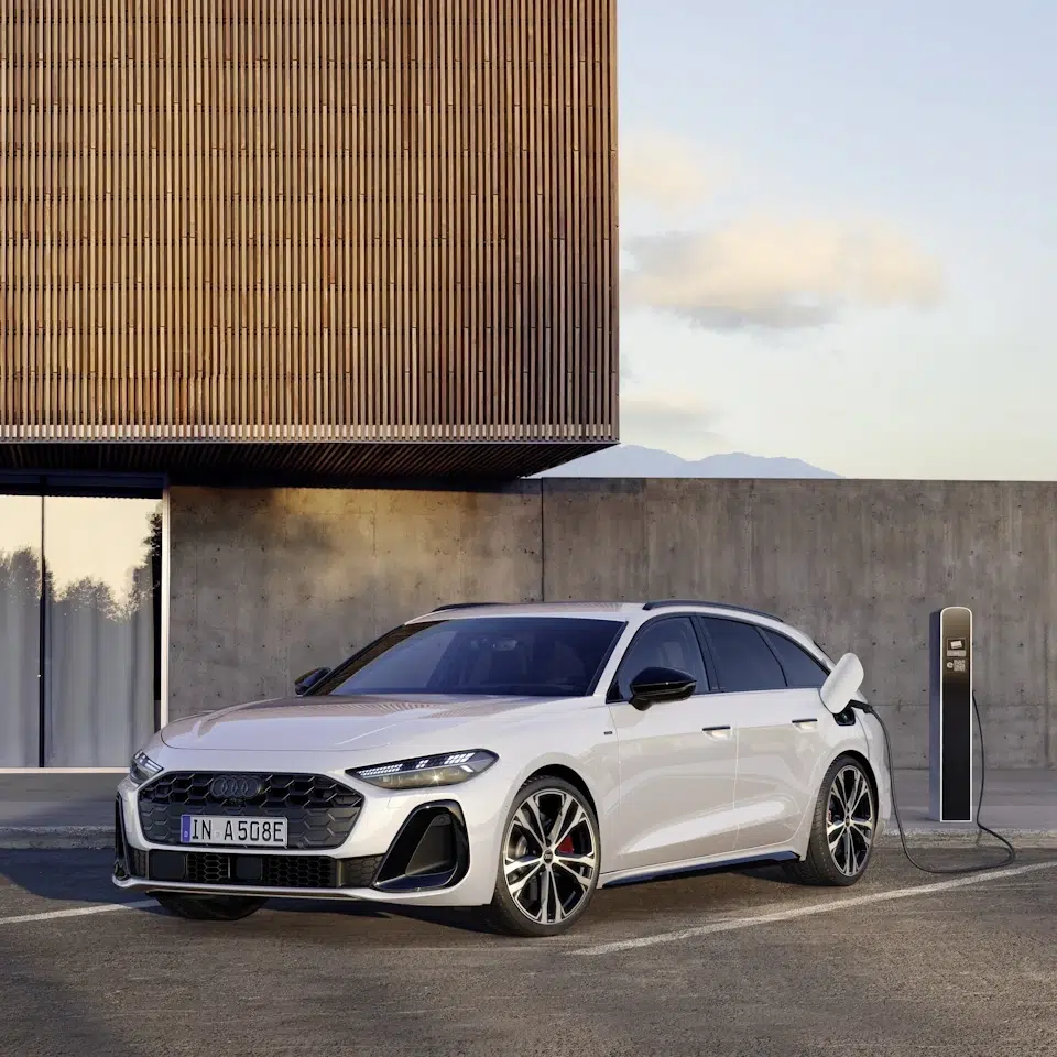 Audi A5 Avant e-hybrid 2025